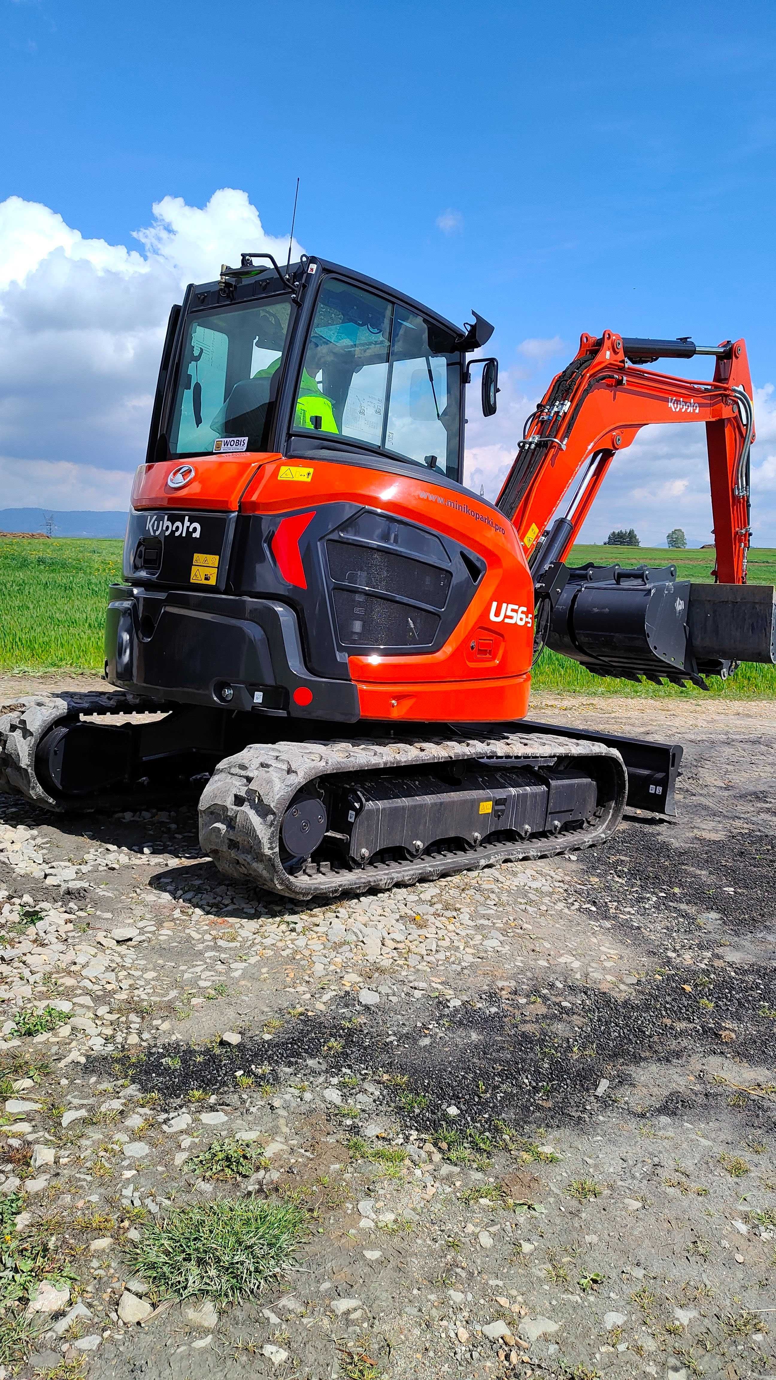 Usługi koparkowe Roboty Ziemne  Koparka 5,5t Przyłącza energetyczne, s