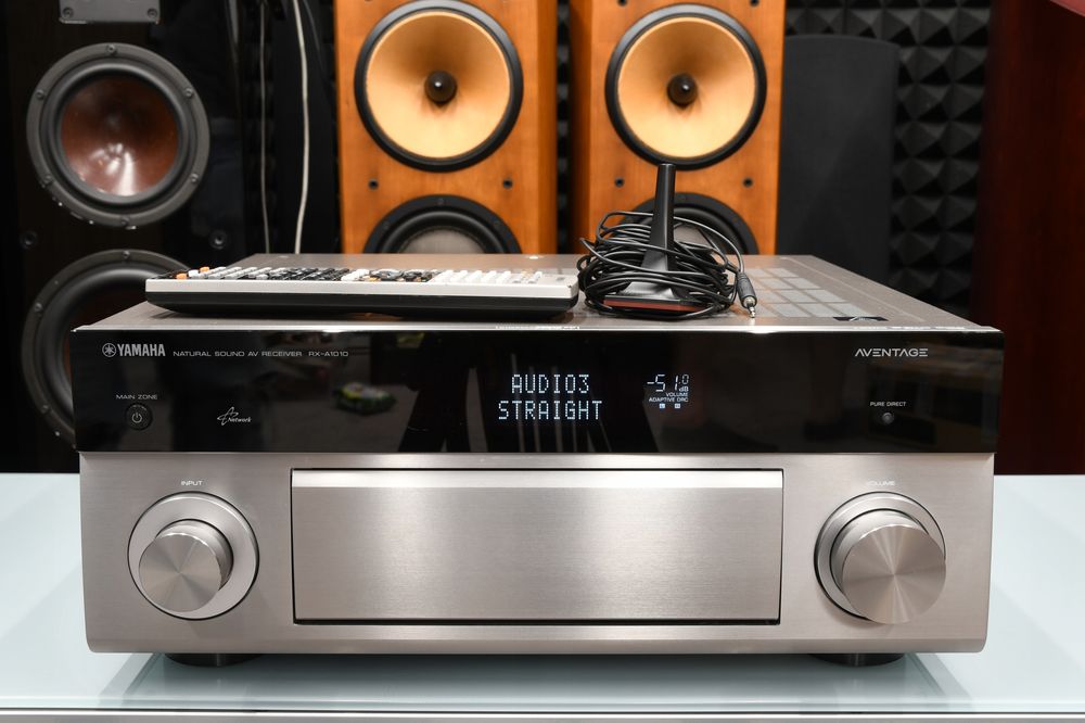zadbany amplituner 5.1 / 7.2 Yamaha RX-A1010 Aventage + pilot