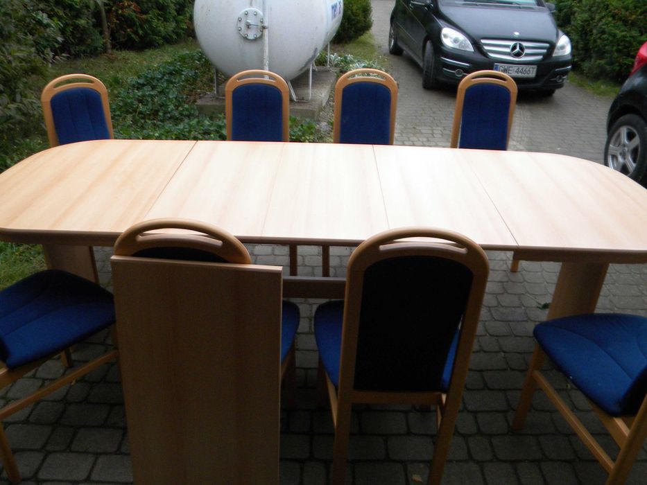 Stół rozkładany 90x140/300 cm,wys.76 cm plus 8 krzeseł-1000zł