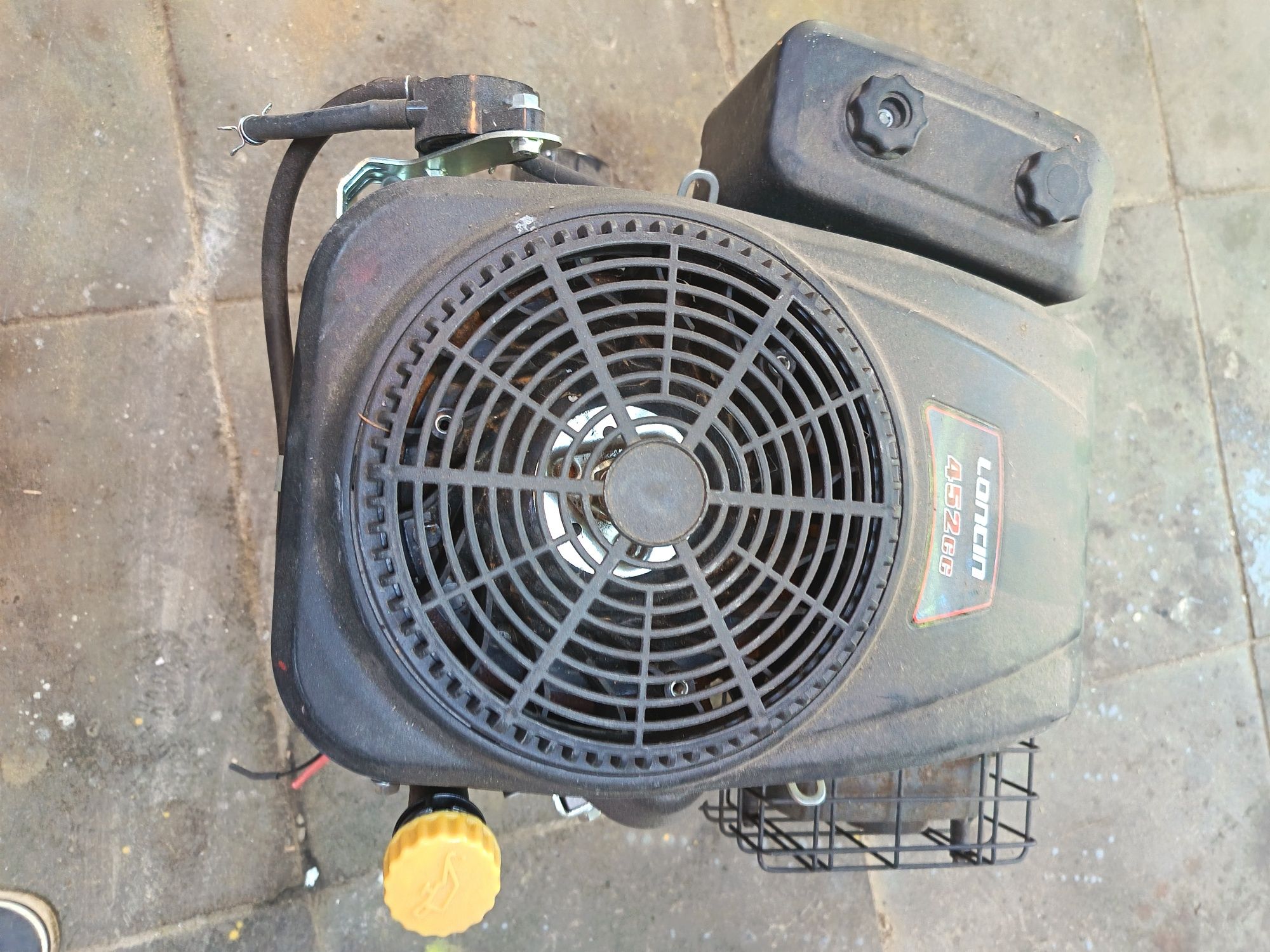 Silnik loncin do traktorka  452cc 16HP /brigs&straton/