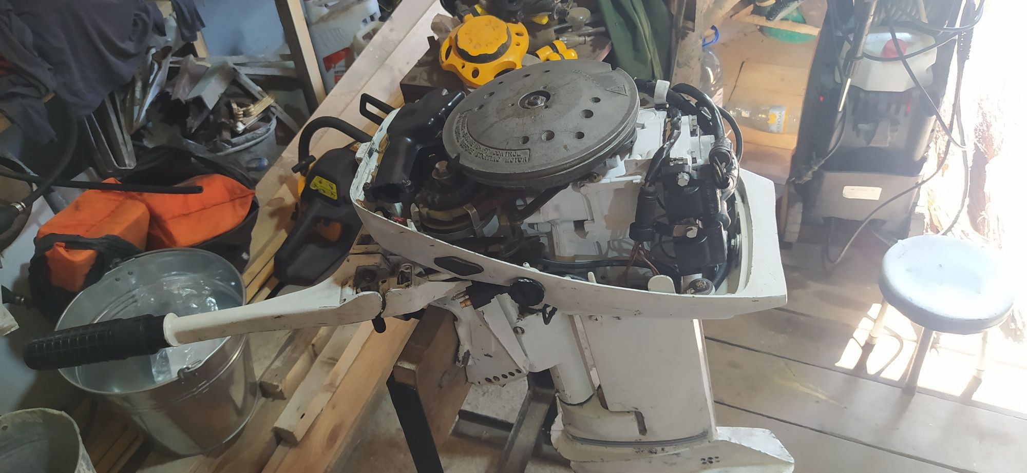 Лодочный мотор Johnson 15 (Evinrude)