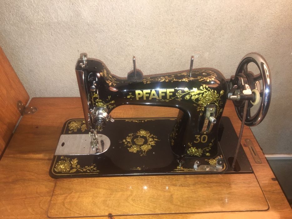 Maquina costura PFAFF 30 antiga