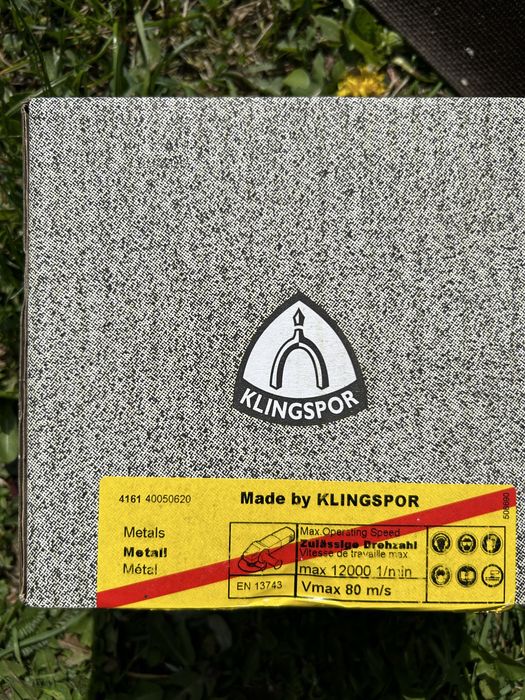 Klingspor papier scierny krażek fibrowy 125 x 22 gradacja 36 25 sztuk