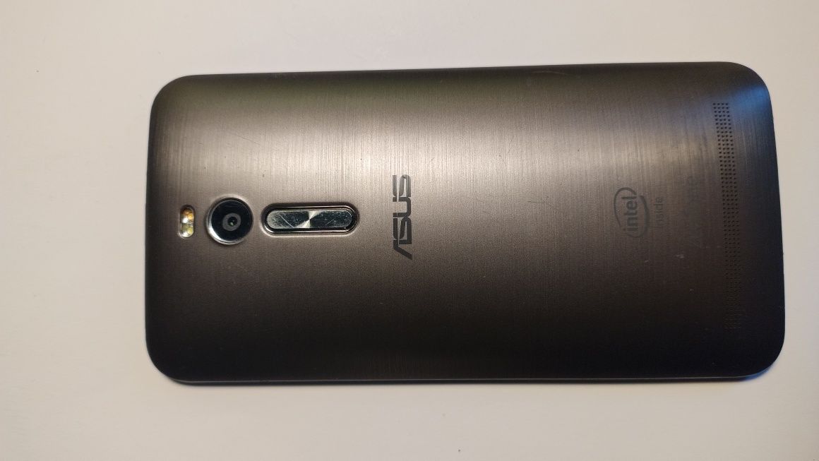 Asus Zenfone 2 Dobry stan