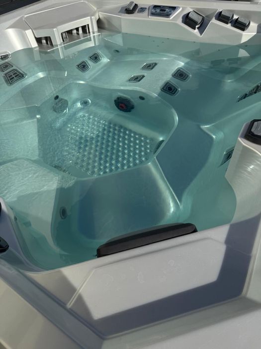 Nowa wanna SPA, Jacuzzi Marquis Vector V84L, USA, duzo dodatków, PROMO