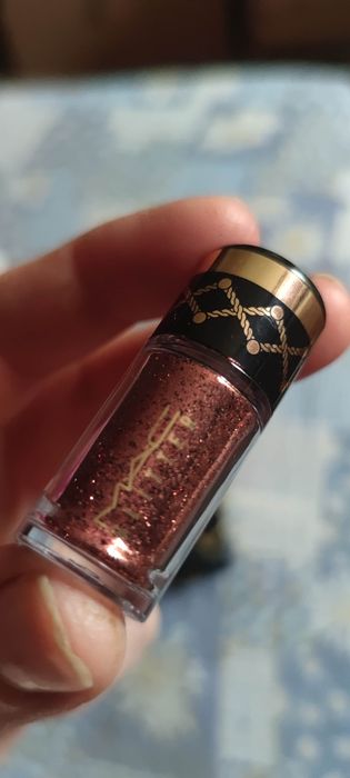 MAC pigment sypki glitter topper do powiek kolor Reigning Riches