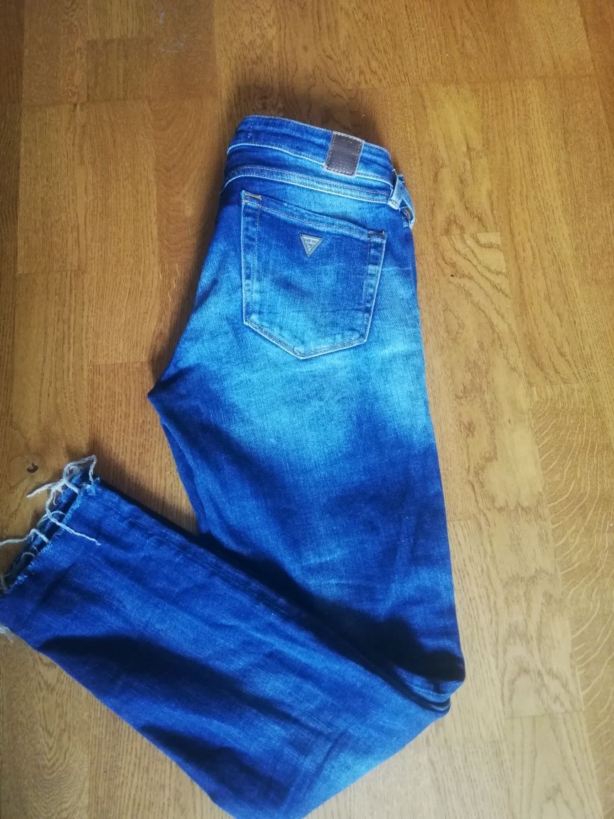 Spodnie dżinsy Guess r 27