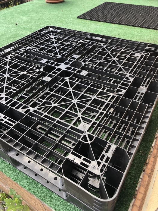 Paleta plastikowa 1100x1100 palety plstikowe PP