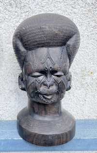 Antigo Busto Africano feminino em madeira Pau Preto com brincos argola