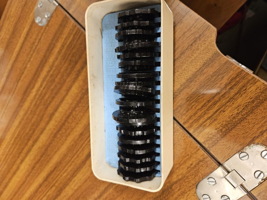 Máquina de costura Suprema