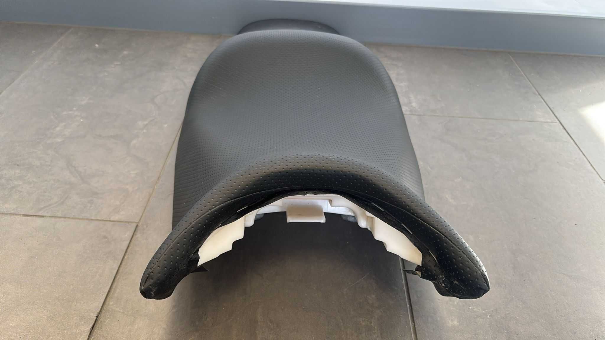 Siedzenie Fotel Kanapa Yamaha FZ6 Fazer 2004-09 [701]