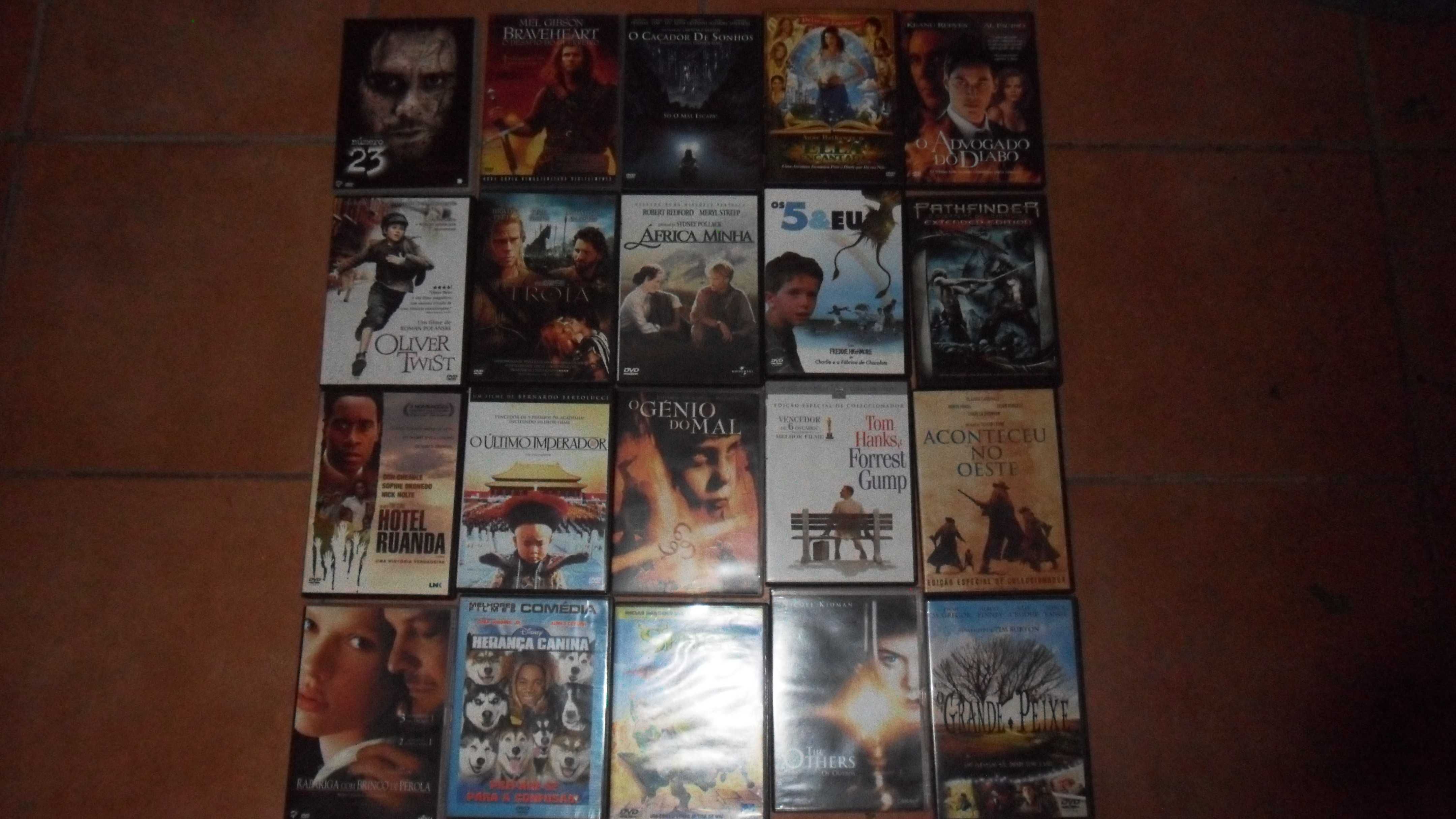 DVDs à escolha = €5 (filmes originais como novos)
