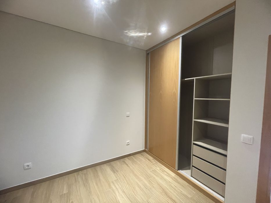 Moradia T3 térrea sem estacionamento- Largo da codiceira, Alfena