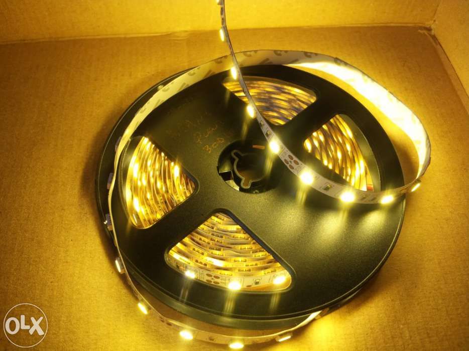 Fita 300 leds com 5 metros, flexível