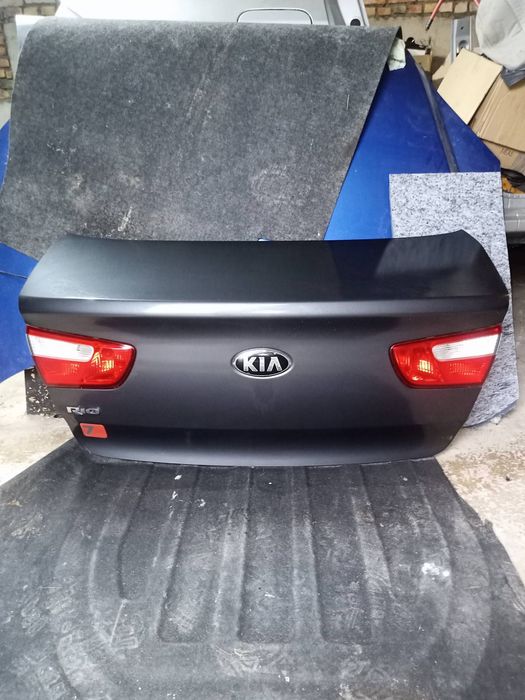 Кришка багажника седан Kia Rio 3 2012 2013 2014 2015 2016