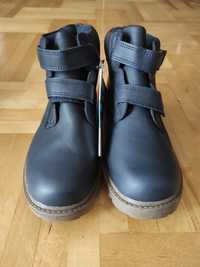 Nowe buty zimowe chłopięce rozmiar 35