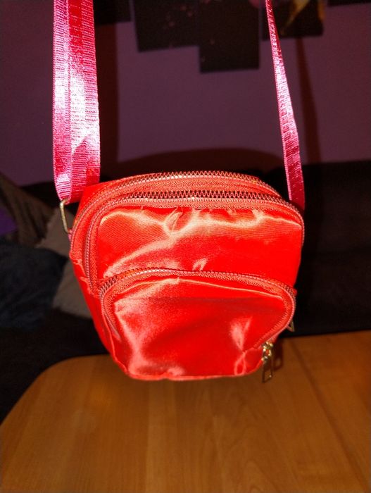 Torebeczka na ramię czerwona