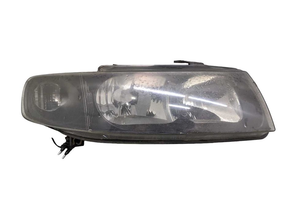 Seat Toledo II Leon I Lampa Prawa Przód Reflektor Prawy PP