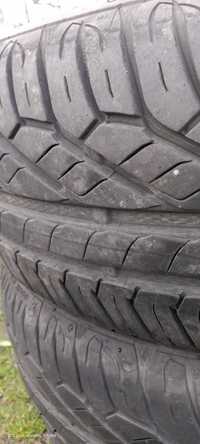 Opony 195/60 R15. Uniroyal Rain Expert