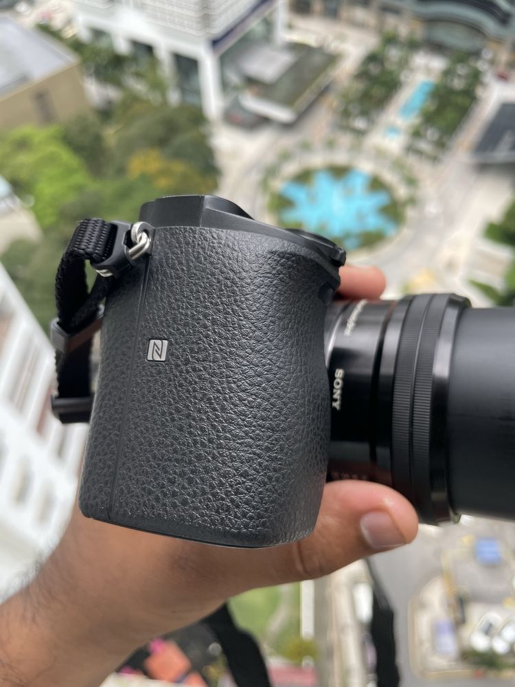 Sony a6000 WiFi/24mp com lente 16-50mm e caixa