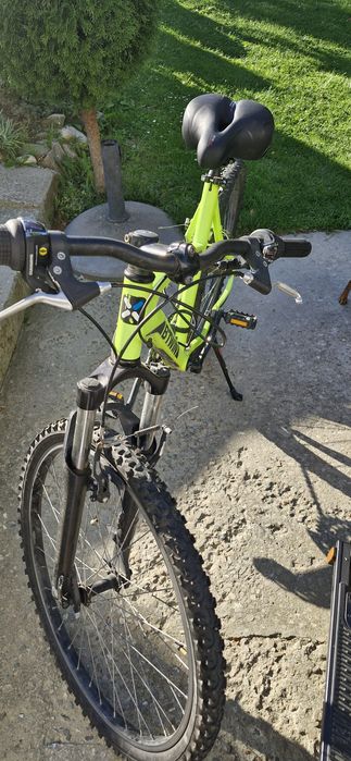 Rower B'TWIN neonowy