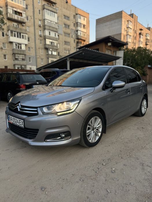 Автомобіль Citroen c4 2017 хетчбек/євро 6 автомат