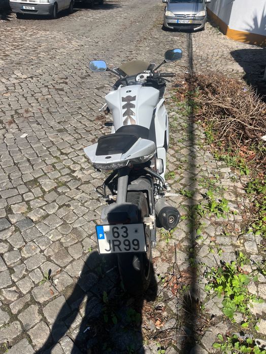 Yamaha r125 estado mal