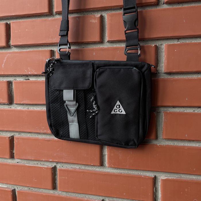 Сумка / мессенджер Nike ACG
