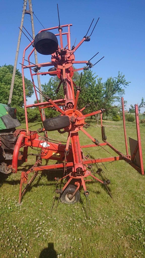 Sprzedam przetrząsarke Kuhn GF 6301 MH Digidrive