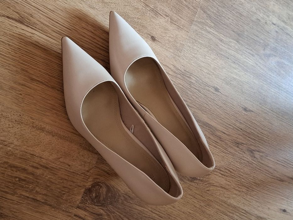 Туфлі H&M бежеві, 39 розмір.