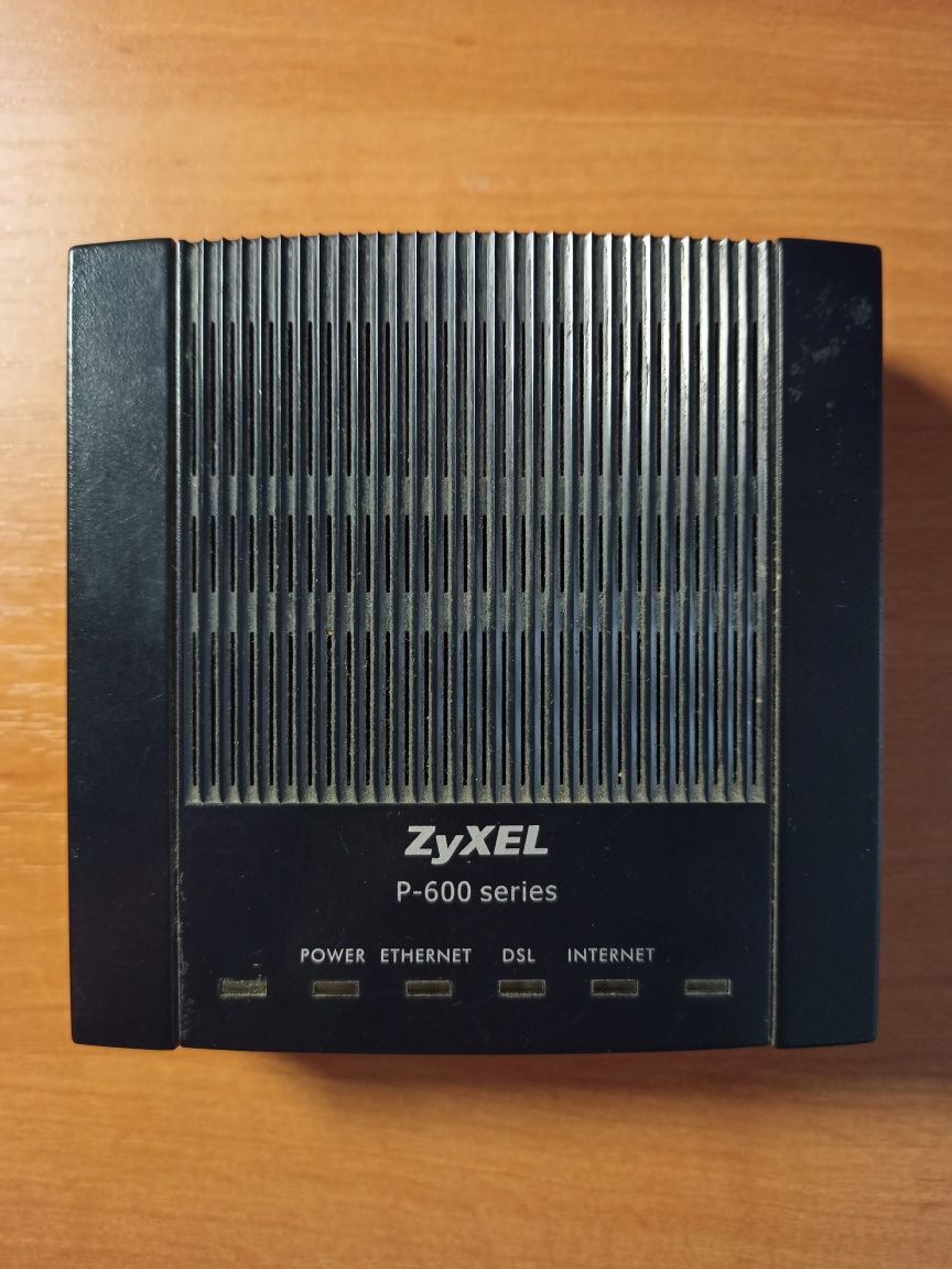 Модем Zyxel P660RT2 EE