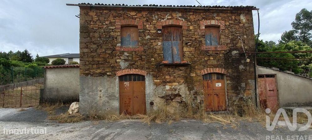 Casa de aldeia em Alvares de 193,00 m2