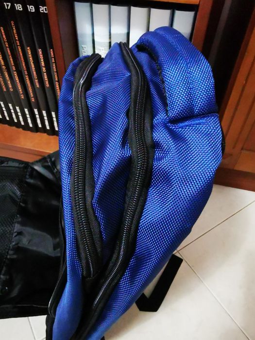 Mochila escolar e para portatil