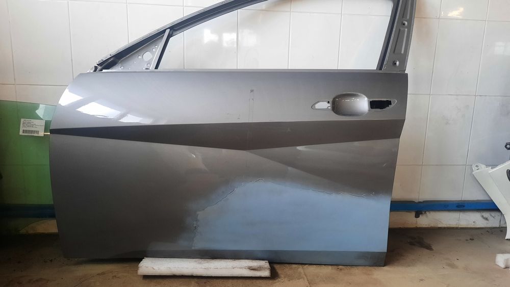 Hyundai Elantra Vll 2020 двері