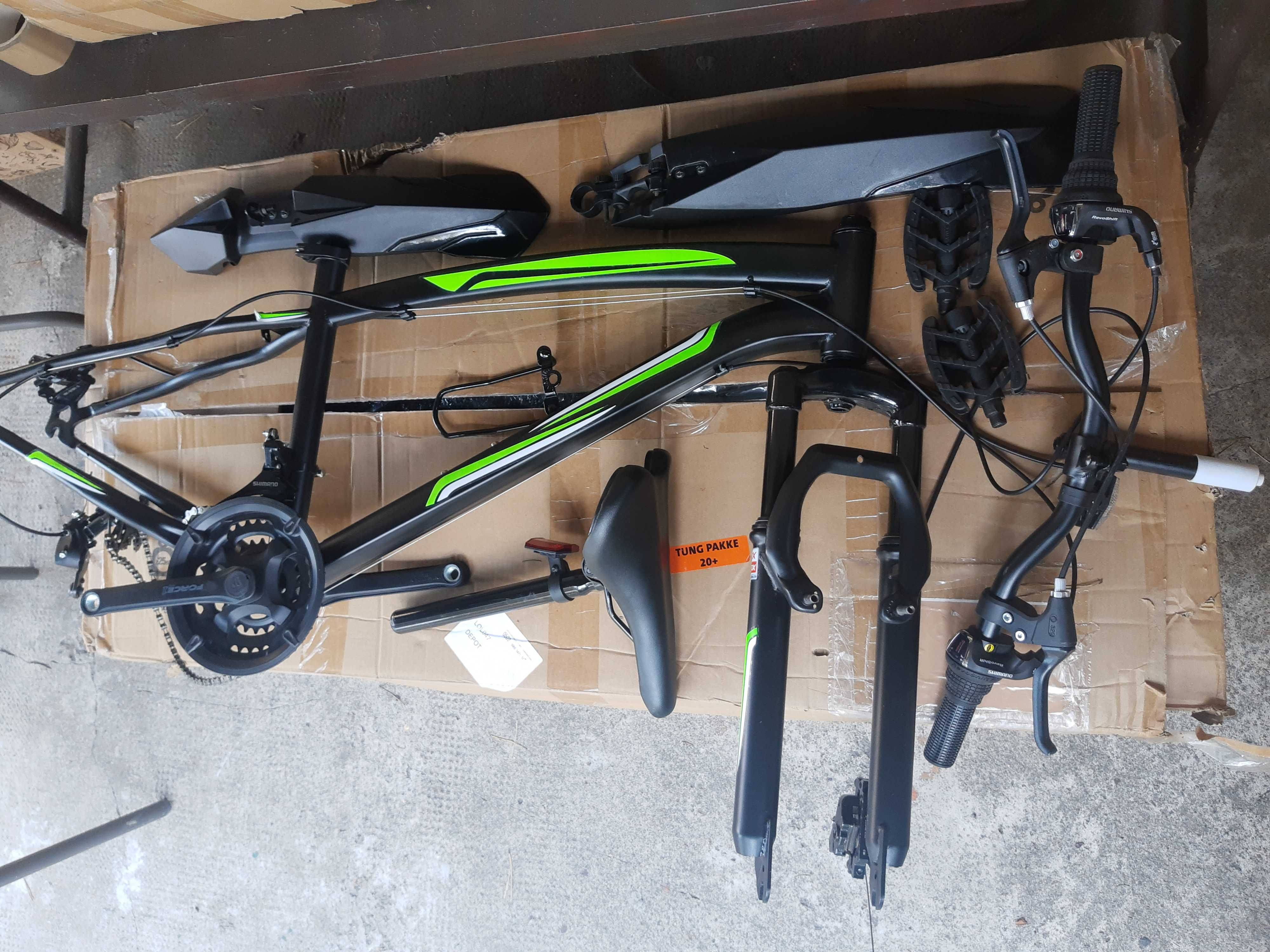Rama roweru górskiego, 21 przerzutek, rama 46 cm, czarny bez kół!