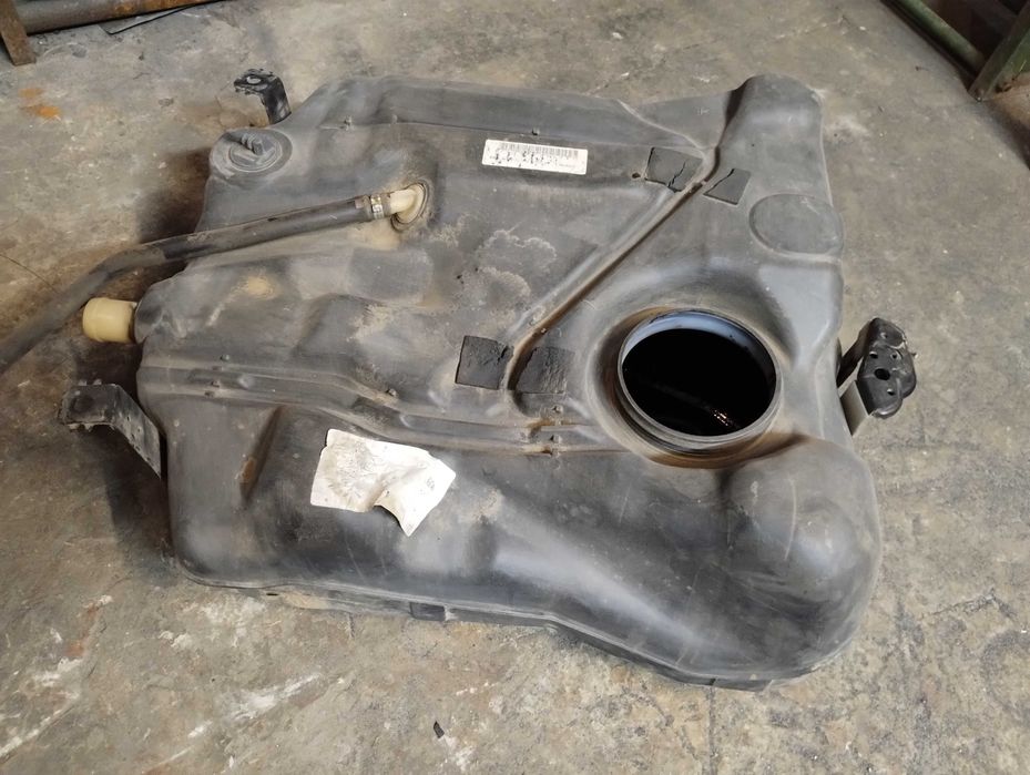 zbiornik paliwa / bak do volvo C30 1,6 D, 2,0 D
