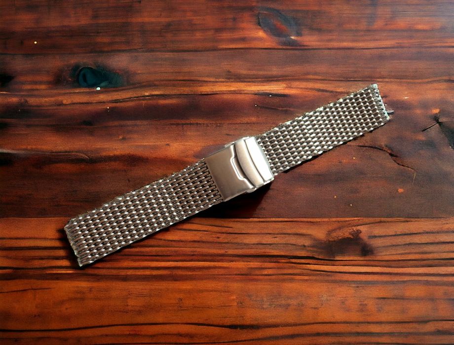 Bransoleta do zegarka Casio MDV-106 mesh shark 22 mm