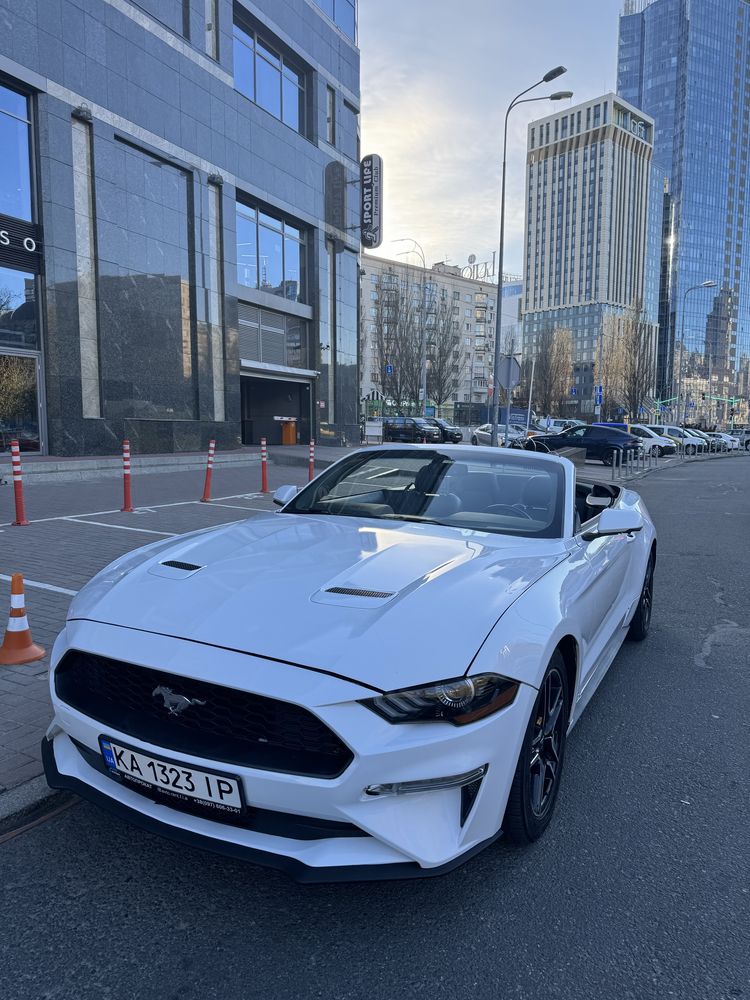 Продам Ford Mustang cabrio