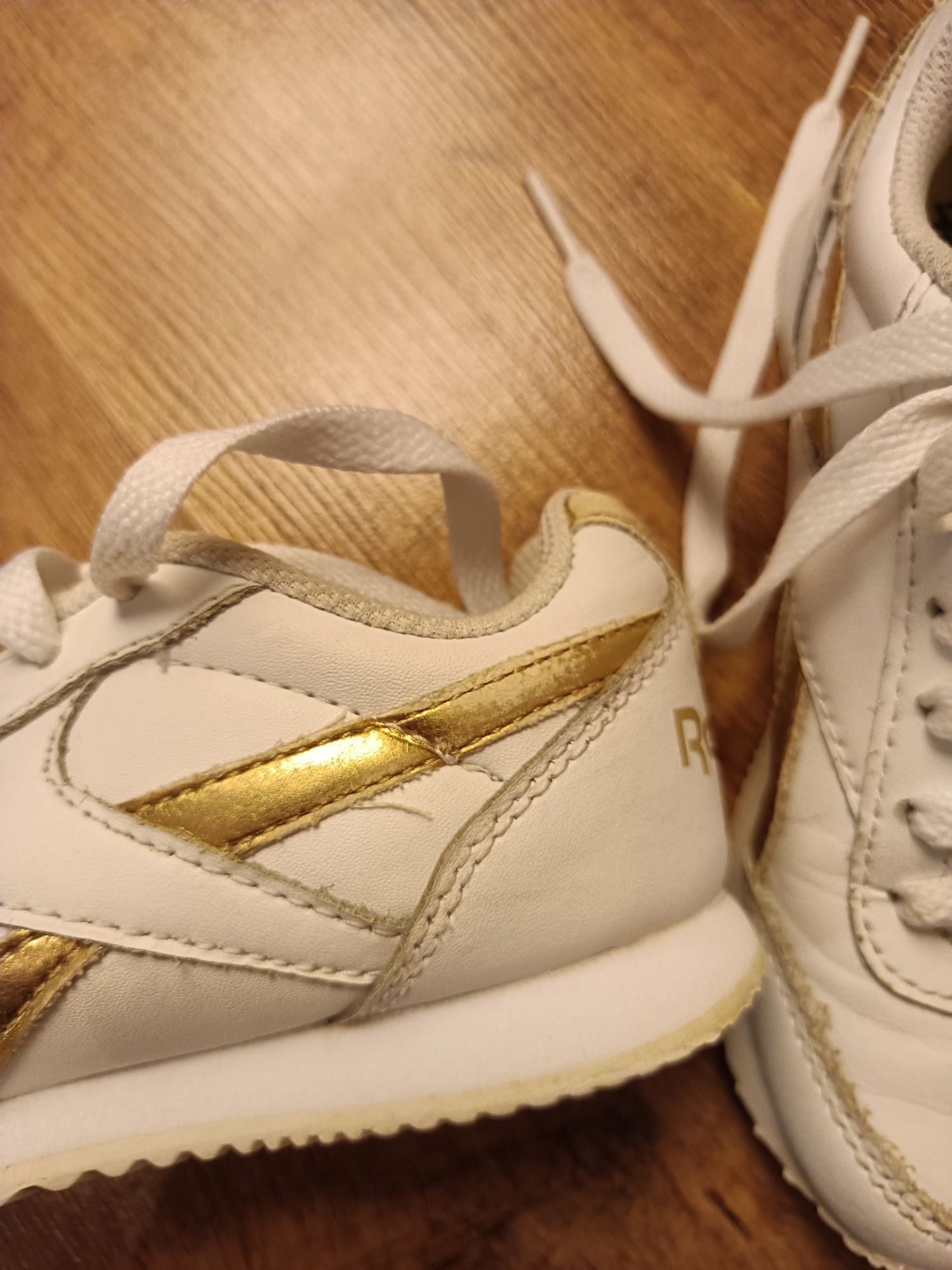 Buty Reebok biało-złote 28