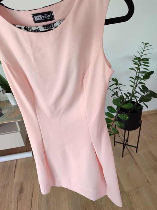 Piękna sukienka na komunię, wesele czy inną okazję r. 36