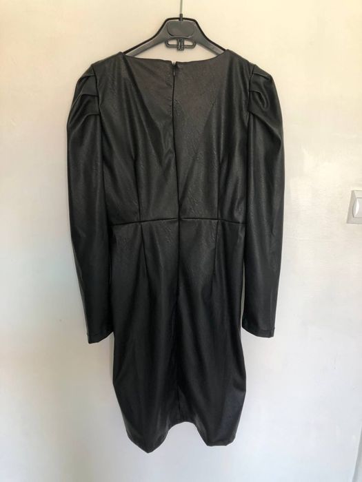 Шкіряна сукня