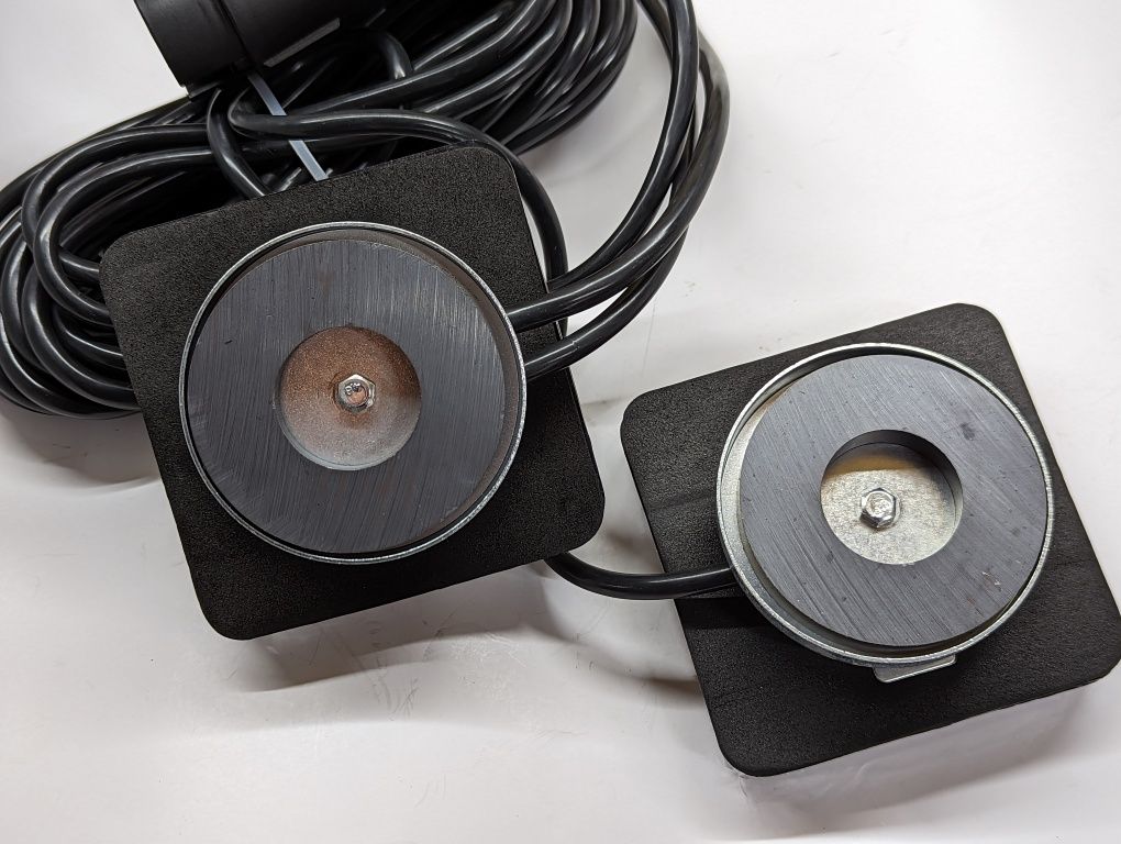 Комплект світлодіодних LED задніх ліхтарів причепа на магнітах ISO