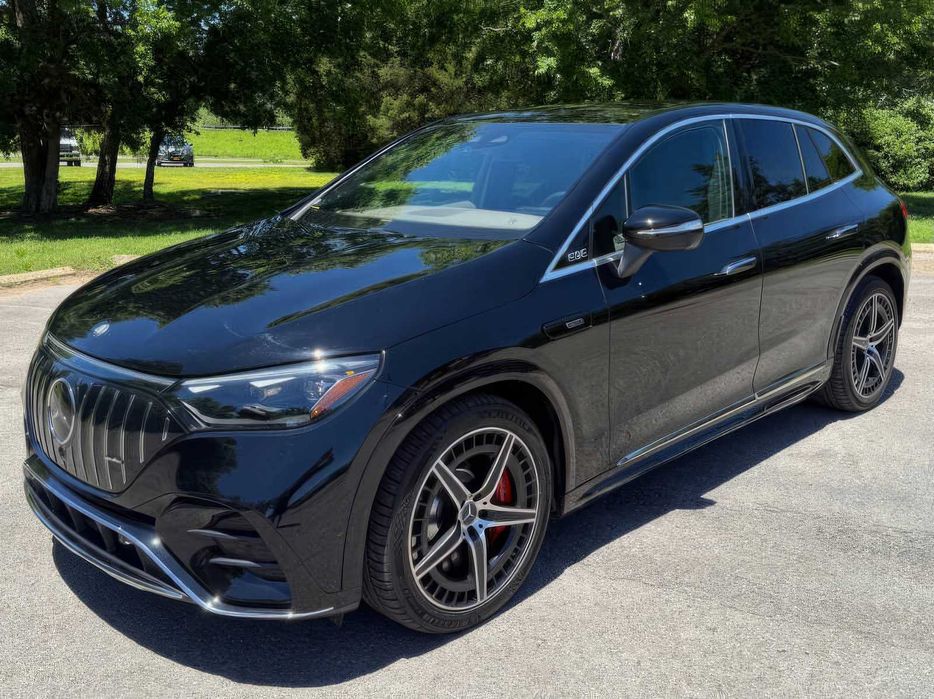 Mercedes-Benz EQE AMG      2024