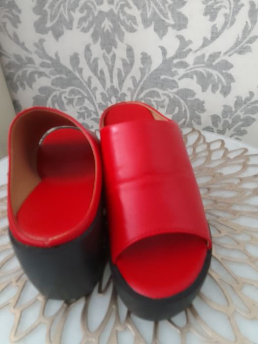 Женские летние  шлепанцы