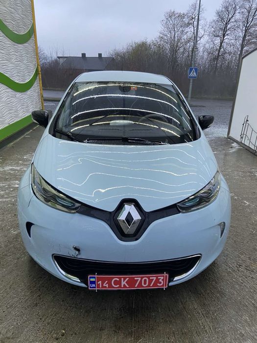 Рено зоя 2015рік