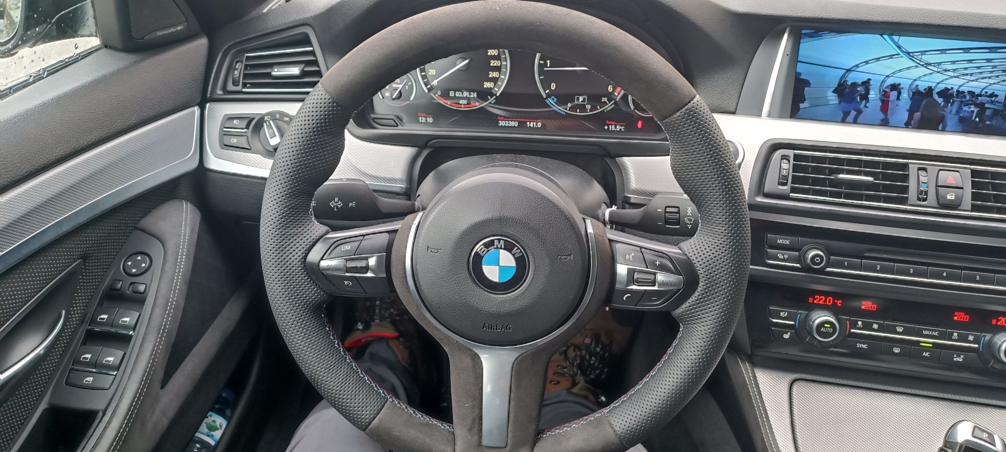 BMW F11 520D 190 cv pack M 2015