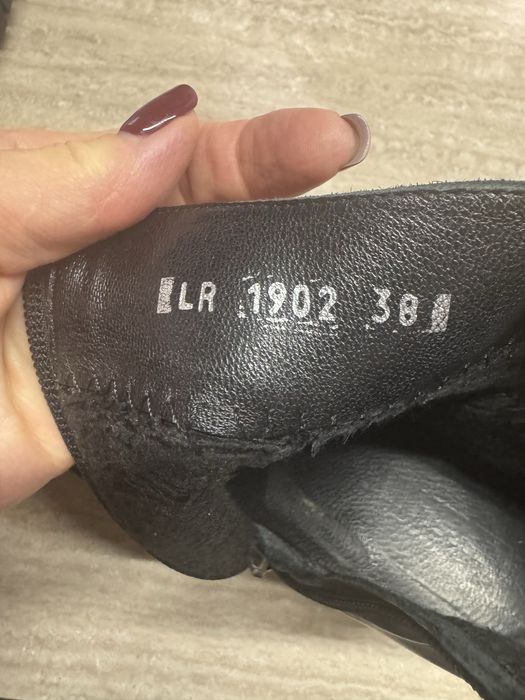 Якісні , шкіряні черевики 38 розмір