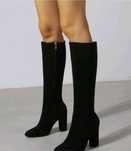Botas pretas de camurça