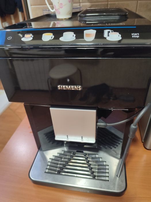 Кофемашина Smens EQ.500classic