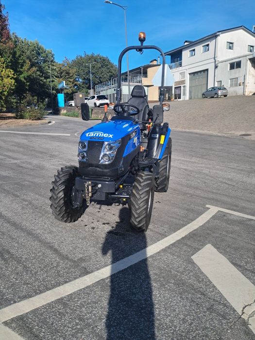Trator Solis 26 XL